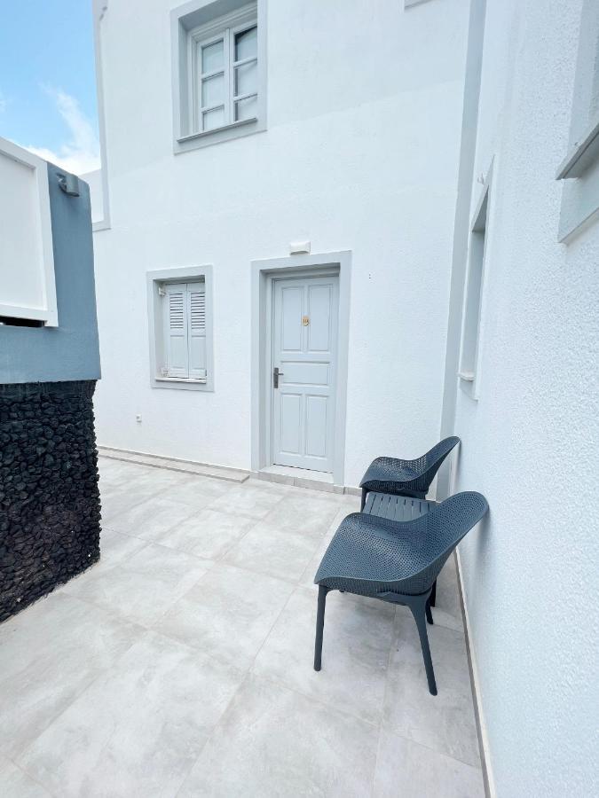 White Lily Suites & Lofts - Adults Only 16 Plus ペリヴォラス エクステリア 写真
