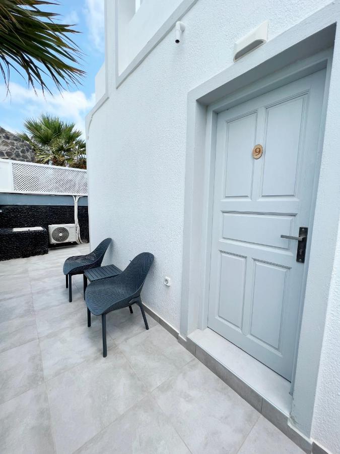 White Lily Suites & Lofts - Adults Only 16 Plus ペリヴォラス エクステリア 写真